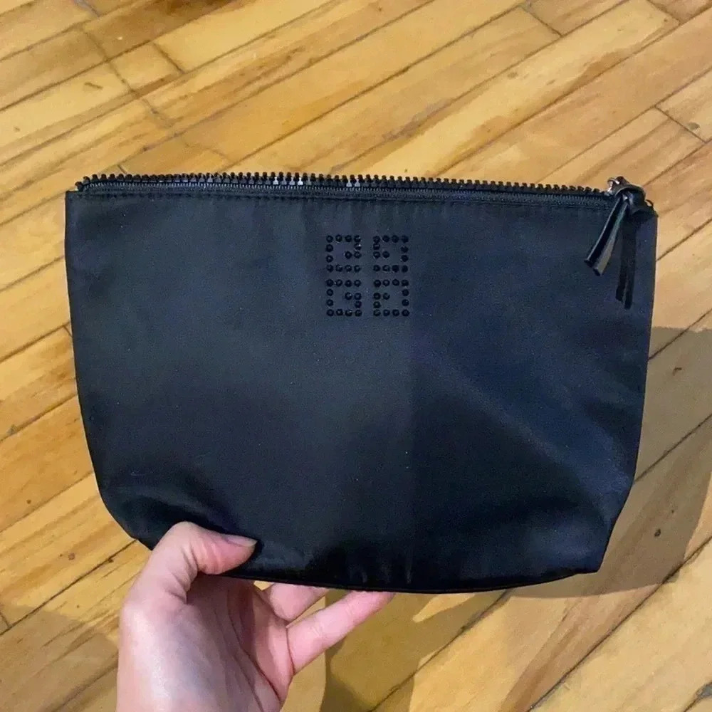 Givenchy‎  make up case